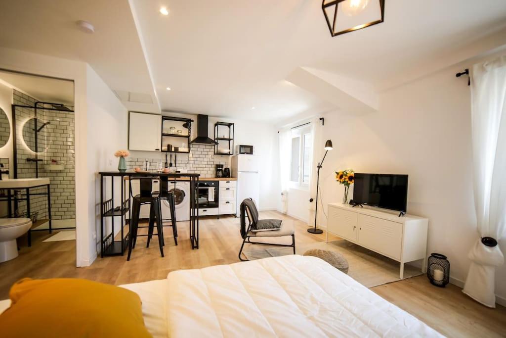 Cosy Equipe, Centre Apartment